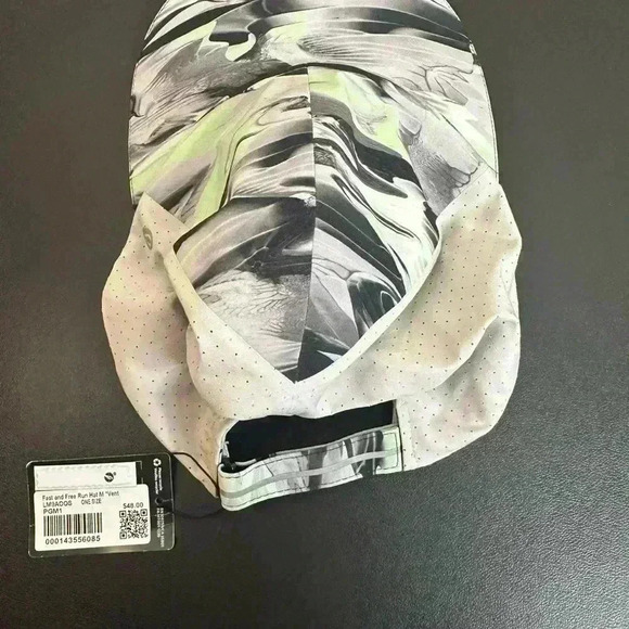 Lululemon Fast and Free Running Hat M9AOOS Vent Paint Glide Multi one size - Picture 6 of 6